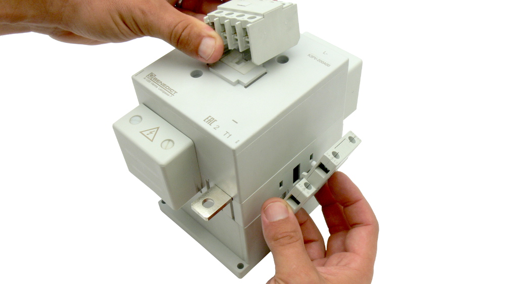 K3PV-60A Gleichstromschütz, 1000V=DC, 60A K3PV-60A Gleichstromschütz, 1000V=DC, 60A